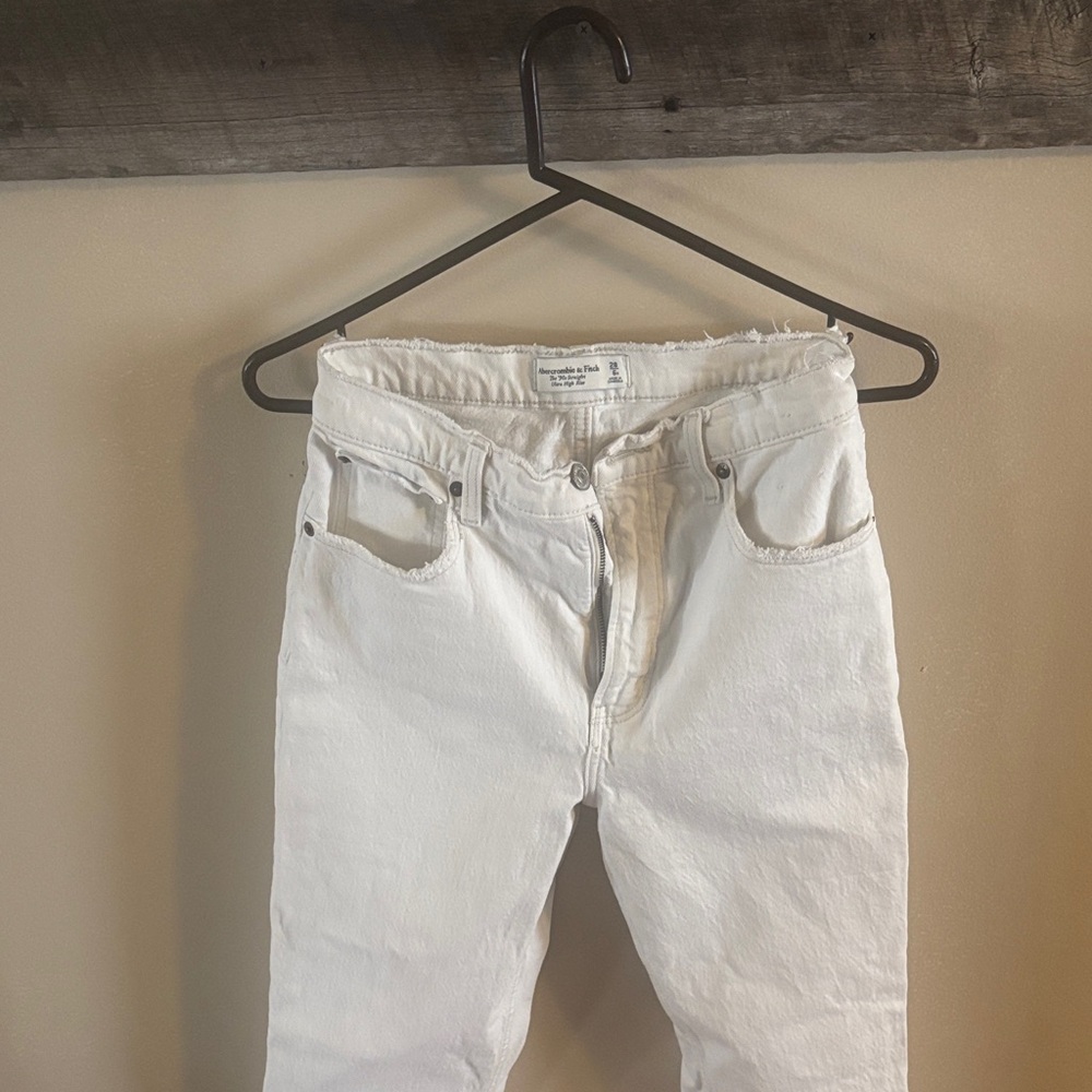 Abercrombie & Fitch Women's High Rise Jeans - white